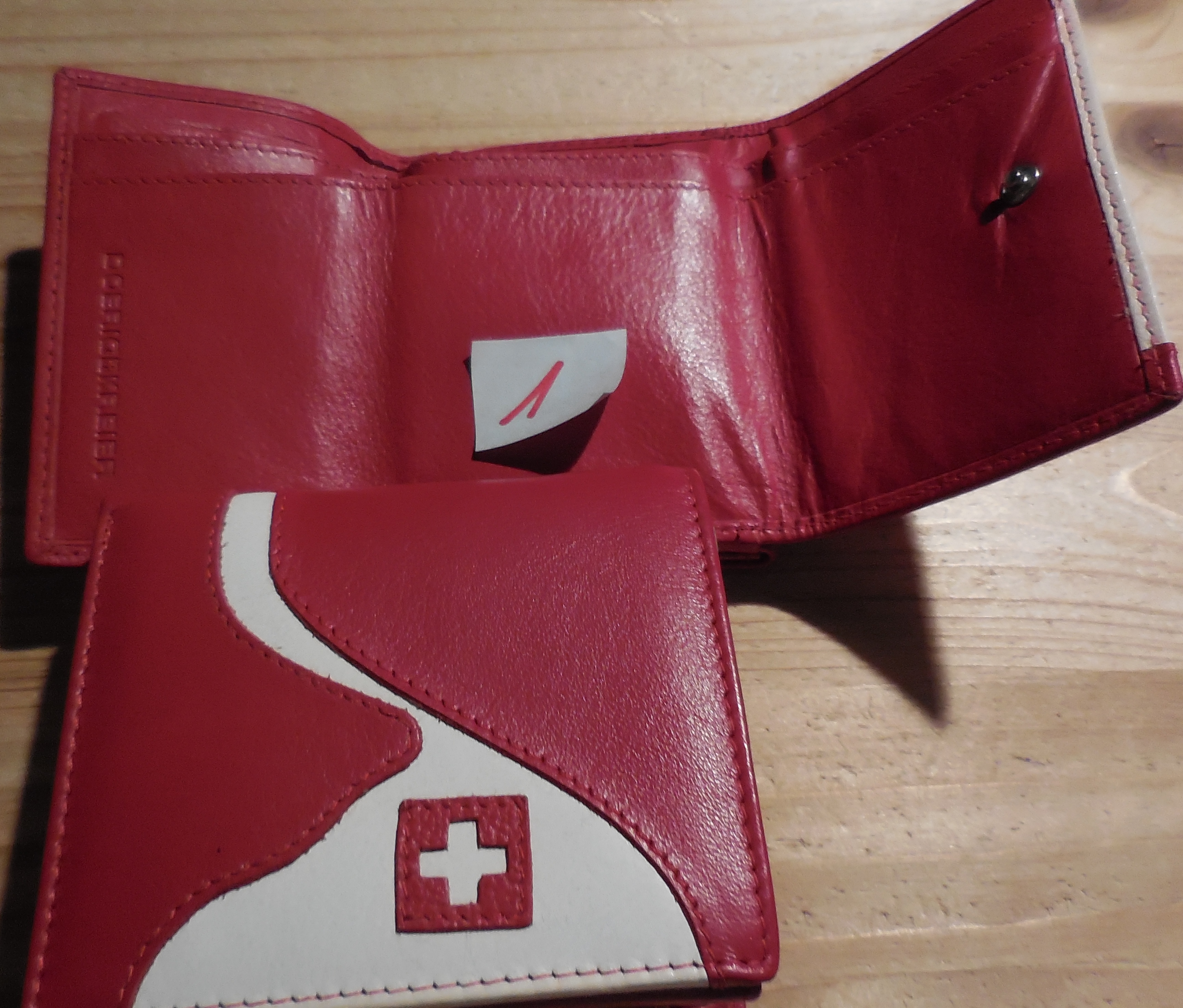 Portemonnaie rot/weiss, Matterhorn 8x10cm , AUSVERKAUF